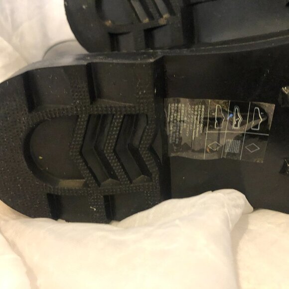 Women Black Mid-Calf Rubber Boots - Wellies - Picture 8 of 16